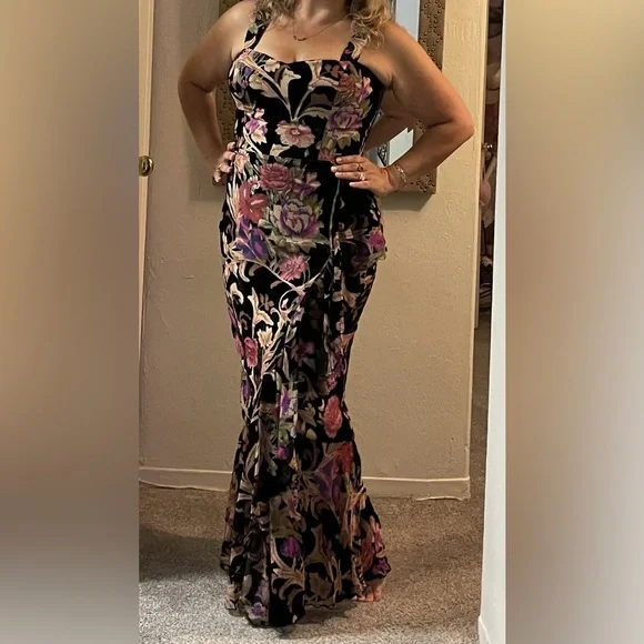 Dress The Population Paris Gown, Velvet Floral - Size XXL‎ - Picture 3 of 5